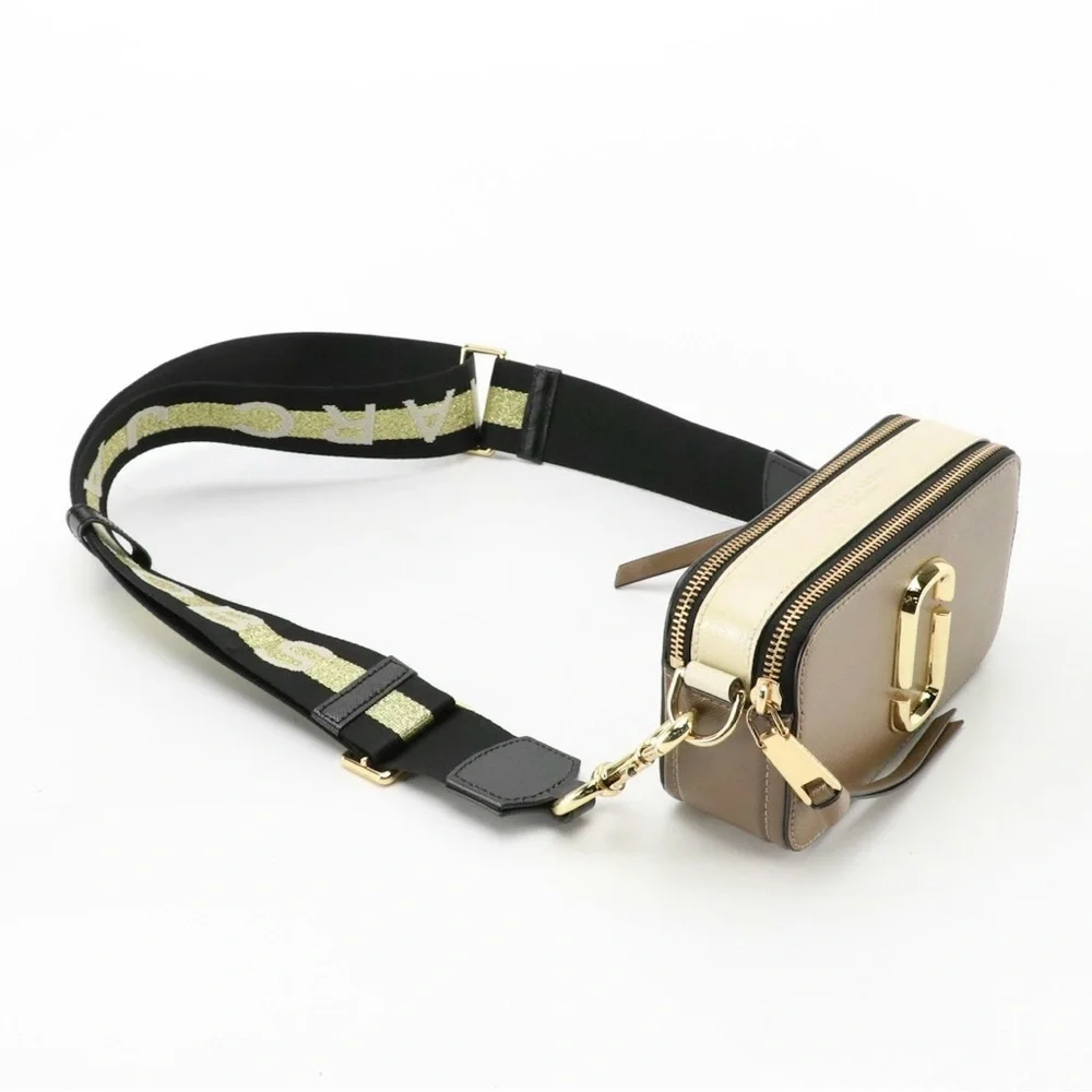 Marc Jacobs Tan Crossbody Bag with Gold Hardware - Picture 2 of 6